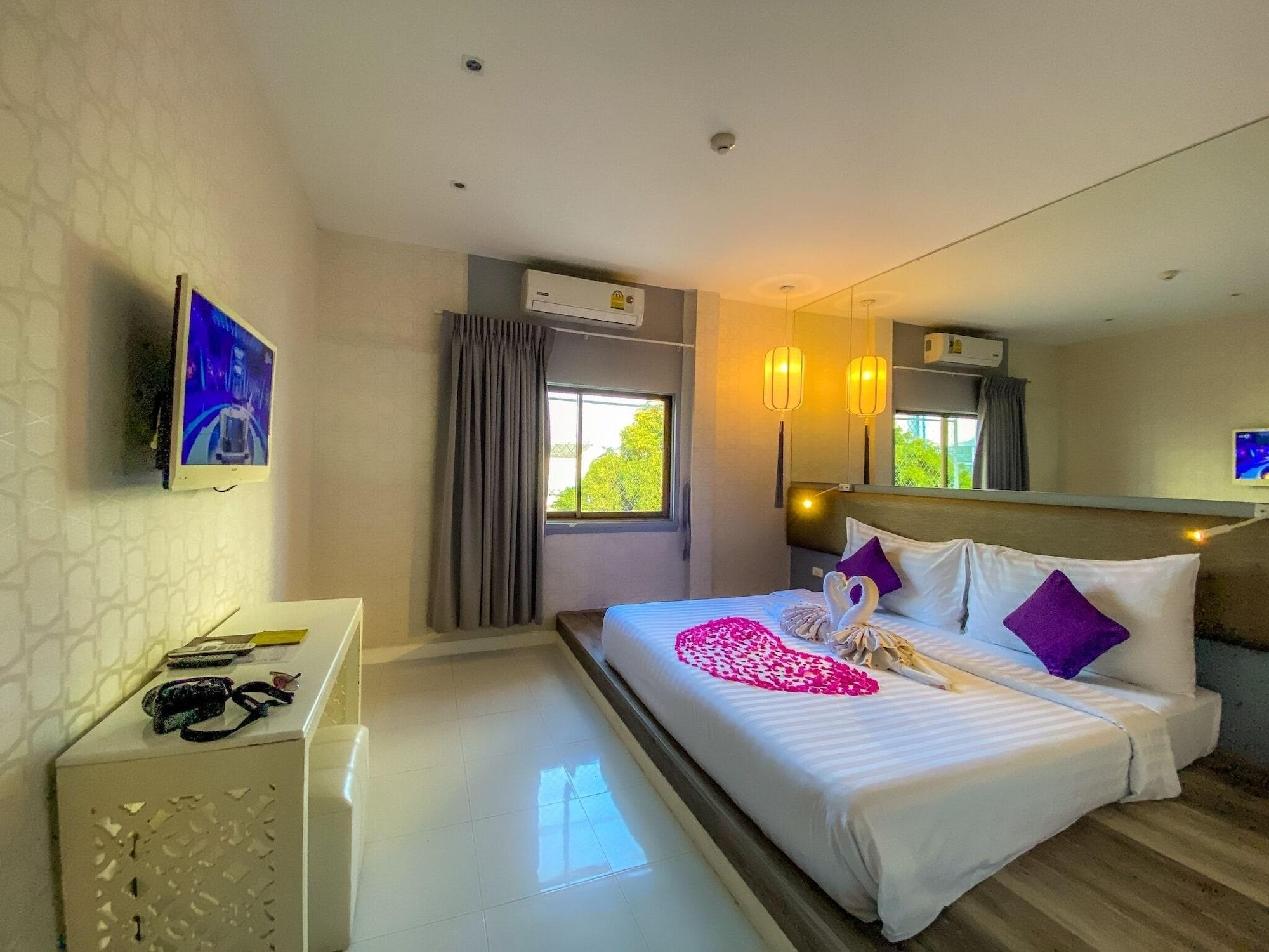 Sino Imperial Phuket - Sha Plus Hotel Kültér fotó